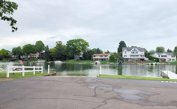 Dock and Ramp at Hawthorne Park