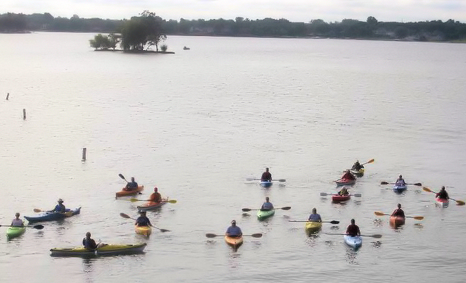 Kayaking on Lake Columbia