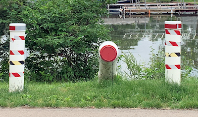 Hydrants on Lake Columbia